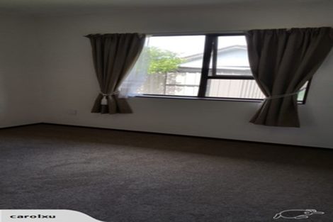 Photo of property in 2/7 Cornelian Crescent, Half Moon Bay, Auckland, 2012