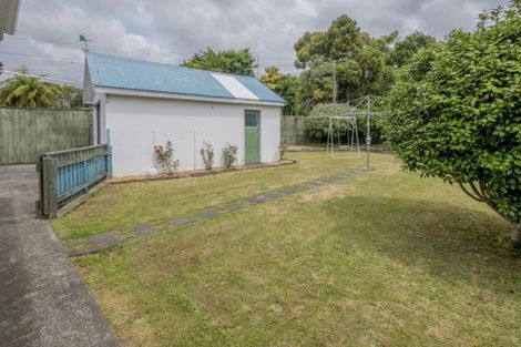 Photo of property in 61 Mako Mako Road, Levin, 5510