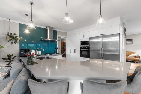 Photo of property in 2 Sabana Place, Bethlehem, Tauranga, 3110