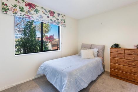 Photo of property in 19 Hadleigh Court, Paraparaumu, 5032