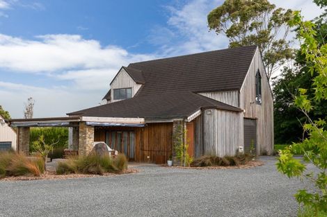 Photo of property in 255 Clifton Road, Whitford, Howick, 2571