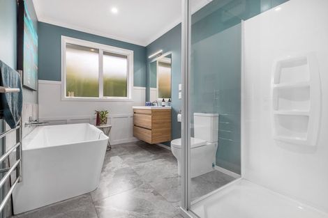 Photo of property in 6 Arapipi Way, Peka Peka, Waikanae, 5391