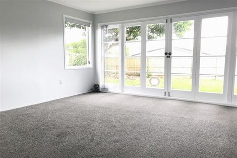 Photo of property in 243 Bucklands Beach Road, Bucklands Beach, Auckland, 2012