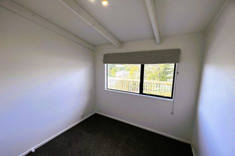 Photo of property in 1/537 Glenfield Road, Glenfield, Auckland, 0629