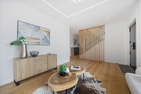 Photo of property in 8 Mill Hill Close, Flat Bush, 2019