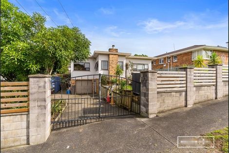 Photo of property in 3 Churchill Avenue, Manurewa, Auckland, 2102
