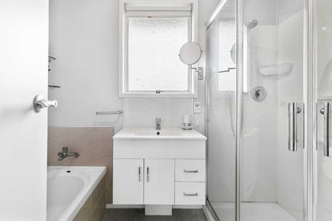 Photo of property in 15 Tangelo Place, Bucklands Beach, Auckland, 2012