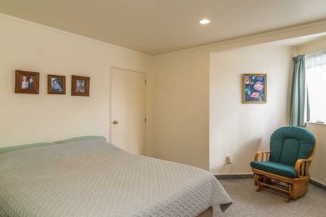 Photo of property in 93 Langdale Avenue, Paraparaumu, 5032