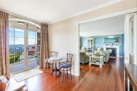 Photo of property in 12 Grovenor Drive, Orewa, 0931