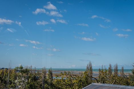 Photo of property in 16 Godley Place, Oceanview, Timaru, 7910