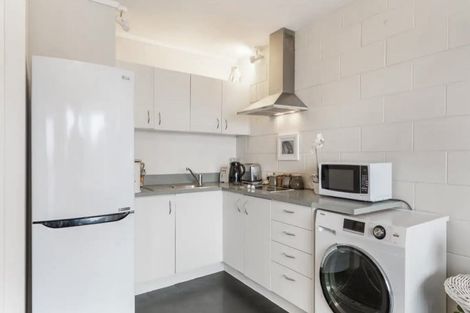 Photo of property in 3n Mountain Road, Mount Wellington, Auckland, 1060