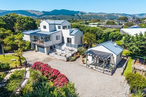 Photo of property in 69 Matatua Road, Raumati Beach, Paraparaumu, 5032