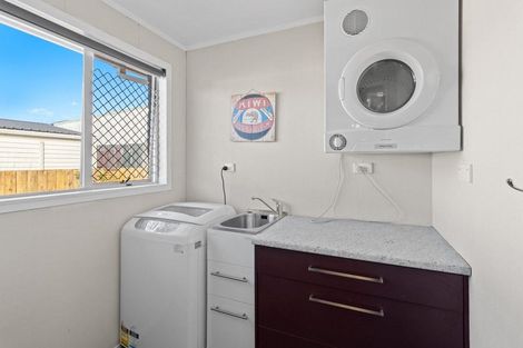 Photo of property in 5 Smeaton Road, Bell Block, New Plymouth, 4312