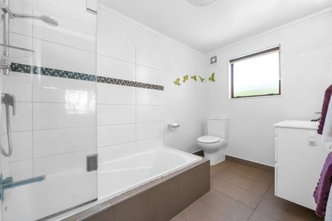 Photo of property in 92 Hutchinsons Road, Bucklands Beach, Auckland, 2014