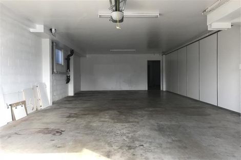 Photo of property in 63 Lawrence Crescent, Hillpark, Auckland, 2102