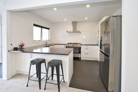 Photo of property in 15 Walsh Street, Forest Lake, Hamilton, 3200