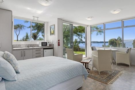 Photo of property in 5 Tinopai Drive, Omokoroa, 3114