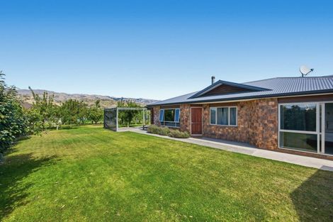 Photo of property in 10 Missy Crescent, Mount Pisa, Cromwell, 9383