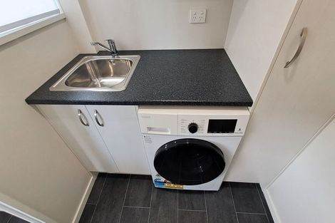 Photo of property in 6/31 Brockworth Place, Riccarton, Christchurch, 8011