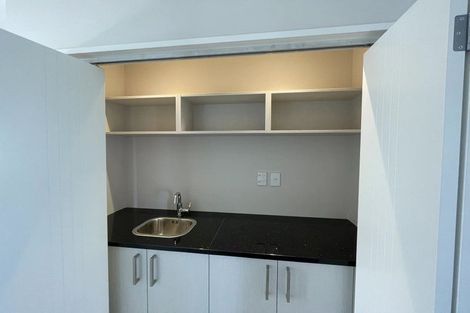 Photo of property in 14a Bridge Avenue, Te Atatu South, Auckland, 0610