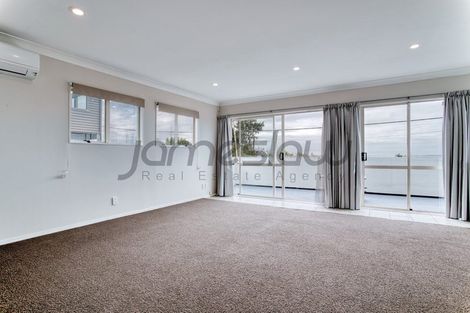 Photo of property in 25a Brightside Road, Stanmore Bay, Whangaparaoa, 0932