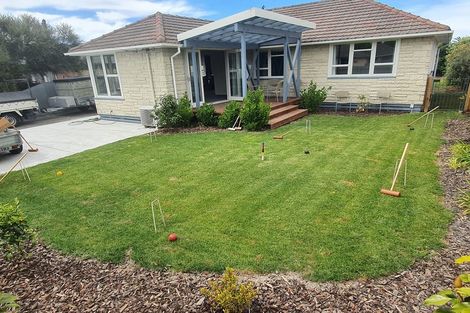 Photo of property in 12 Lambeth Crescent, Northcote, Christchurch, 8052