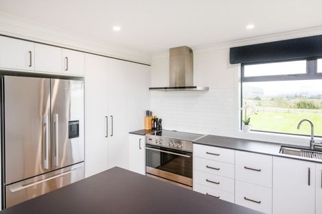 Photo of property in 117 Kingsdale Park Drive, Aokautere, Palmerston North, 4471