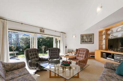 Photo of property in 27 Craig Road, Milford, Auckland, 0620