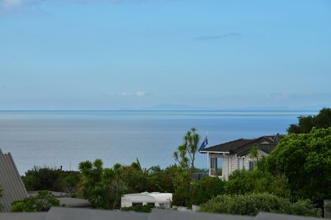 Photo of property in 59 Pacific Parade, Army Bay, Whangaparaoa, 0930