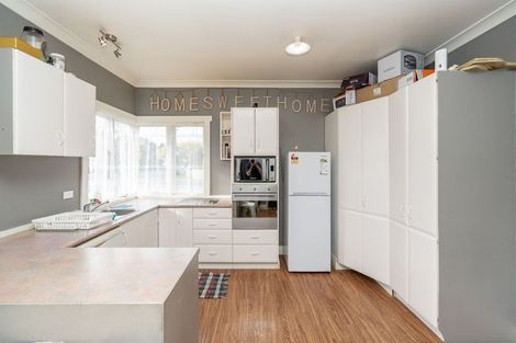 Photo of property in 2 Kiwi Avenue, Forest Lake, Hamilton, 3200