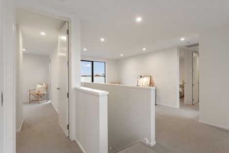 Photo of property in 2/143a Weston Road, St Albans, Christchurch, 8052