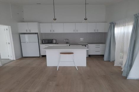 Photo of property in 2/41 Charles Dickens Drive, Mellons Bay, Auckland, 2014