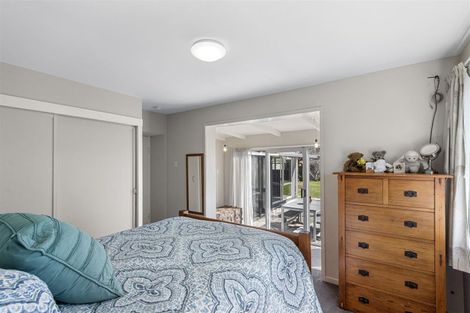 Photo of property in 42 Bevington Street, Avonhead, Christchurch, 8042