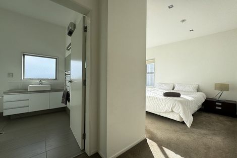 Photo of property in 24 Saddleback Grove, Karori, Wellington, 6012