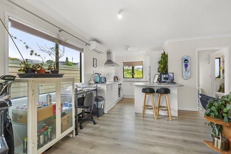 Photo of property in 6b Primrose Street, Raglan, 3225