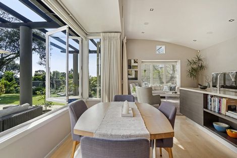 Photo of property in 1/2 Clifton Road, Hauraki, Auckland, 0622