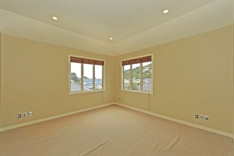 Photo of property in 16 Basil Place, Mount Pleasant, Christchurch, 8081