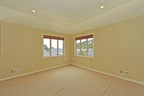 Photo of property in 16 Basil Place, Mount Pleasant, Christchurch, 8081