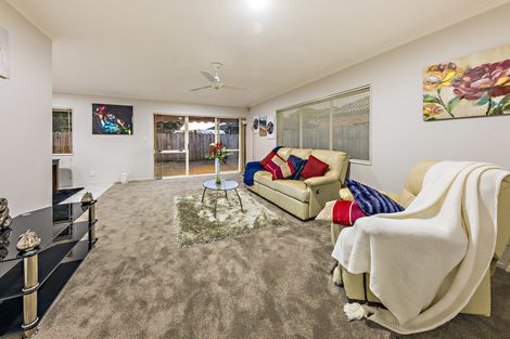 Photo of property in 31 Muirfield Street, Wattle Downs, Auckland, 2103