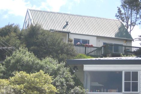 Photo of property in 2/35 Witheford Drive, Bayview, Auckland, 0629