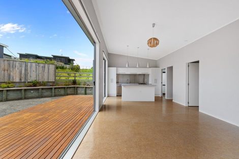 Photo of property in 37 Driftwood Place, Mangawhai Heads, Mangawhai, 0505
