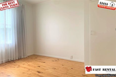 Photo of property in 83 Red Beach Road, Red Beach, 0932