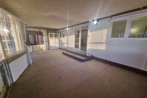 Photo of property in 4 Brian Crescent, Stanmore Bay, Whangaparaoa, 0932