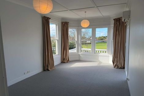 Photo of property in 21 Cambridge Terrace, Devonport, Auckland, 0624