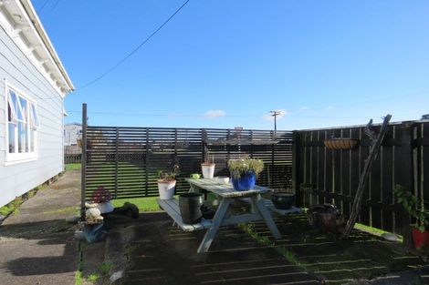 Photo of property in 153 Peel Street, Westport, 7825