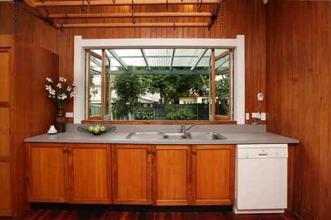 Photo of property in 14 Myrtle Street, Hamilton East, Hamilton, 3216