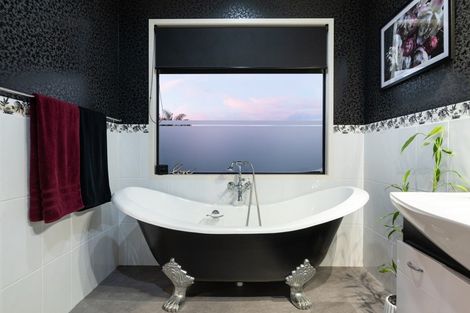 Photo of property in 8a Anchorage Grove, Maungatapu, Tauranga, 3112