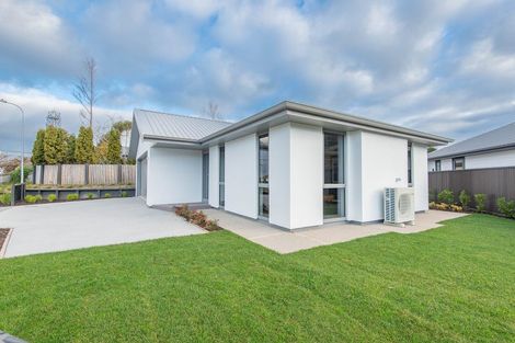 Photo of property in 5 Tapley Close, Halfway Bush, 9010