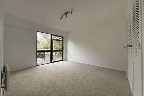 Photo of property in 27 Rembrandt Avenue, Tawa, Wellington, 5028