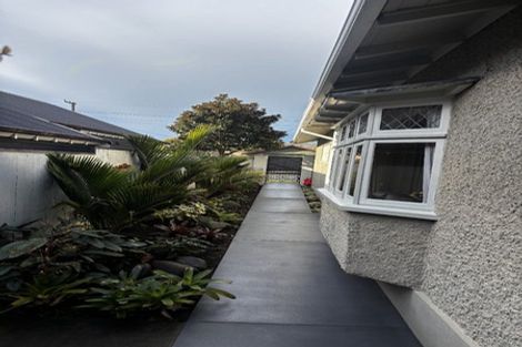 Photo of property in 22 Chilman Street, Strandon, New Plymouth, 4312